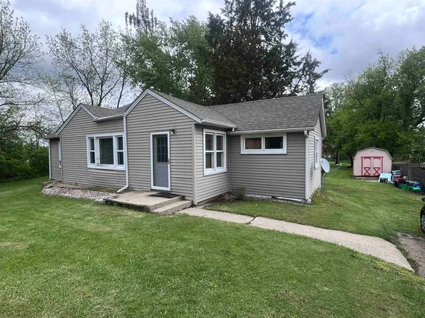 6818 S State Route 23, Marengo, IL 60152