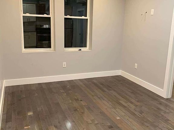 3rd image of 3001 Broadway APT 3F