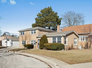 3306 Emerson St, Evanston, IL 60203