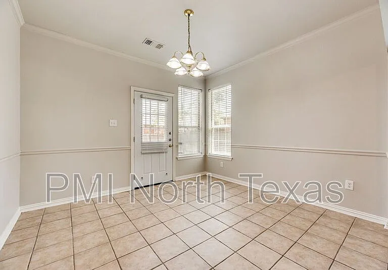 11632 Lenox Ln — Photo 7