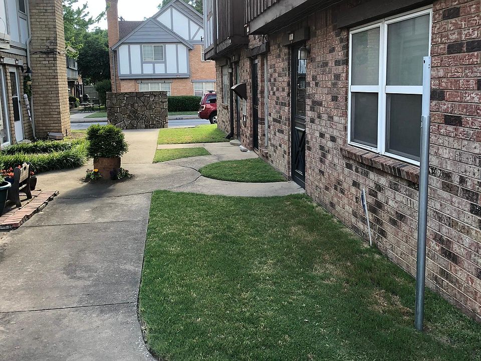 1st image of 2515 S Florence Pl #2