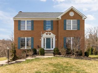 8022 Woodcreek Dr, Bridgeville, PA 15017