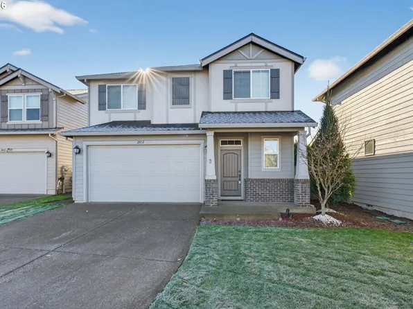 2032 Silverstone Dr, Forest Grove, OR 97116