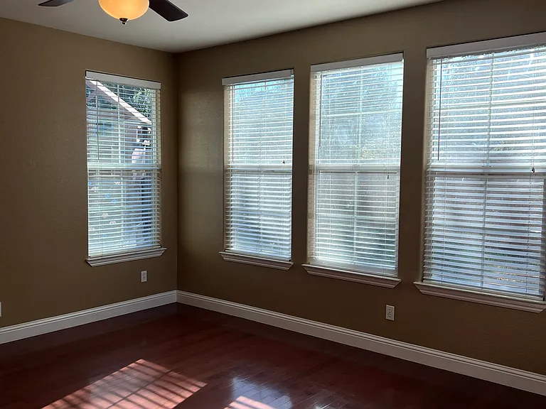 188 W Charlene Ct — Photo 36