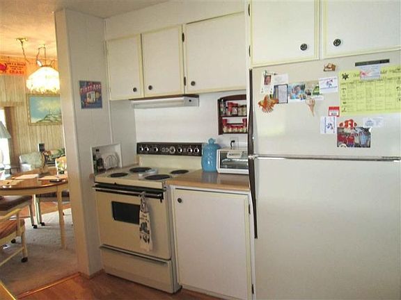 2nd image of 286 Valencia Dr
