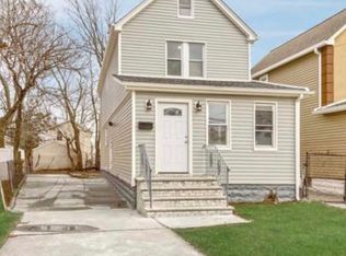 121-13 198th St, Springfield Gardens, NY 11413