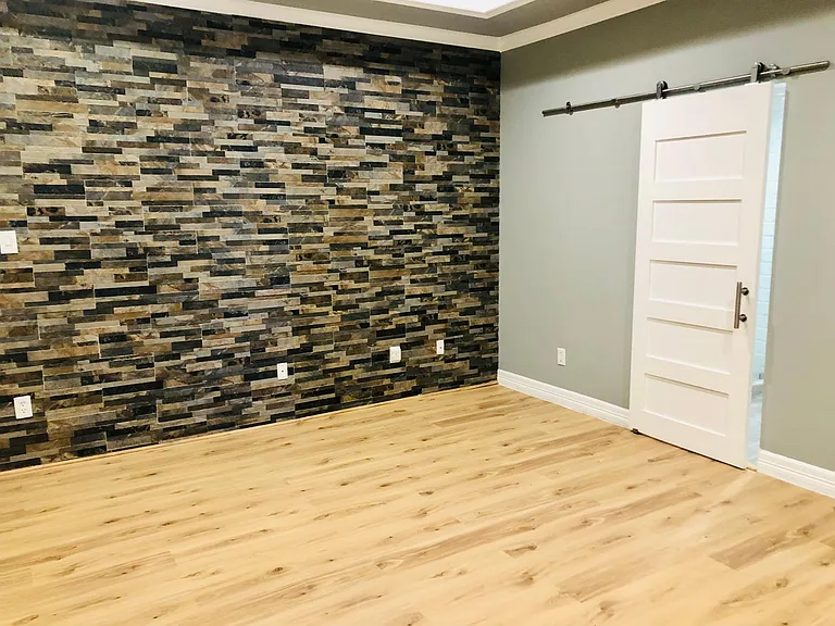 6825 Lexington Dr — Photo 5