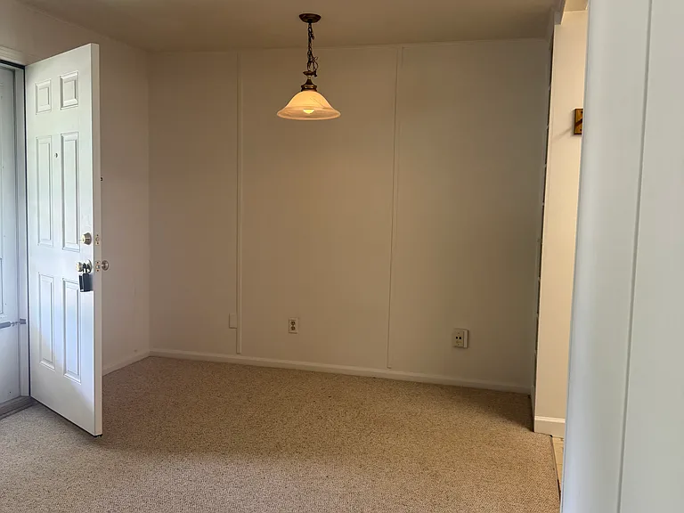 985 Northwood St #7 — Photo 7