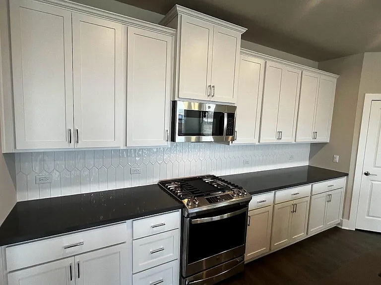 2905 Mary Elizabeth Dr — Photo 16