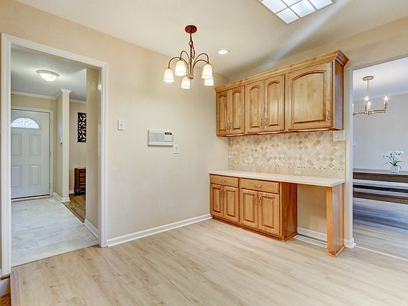 4th image of 1836 Stonebrook Dr