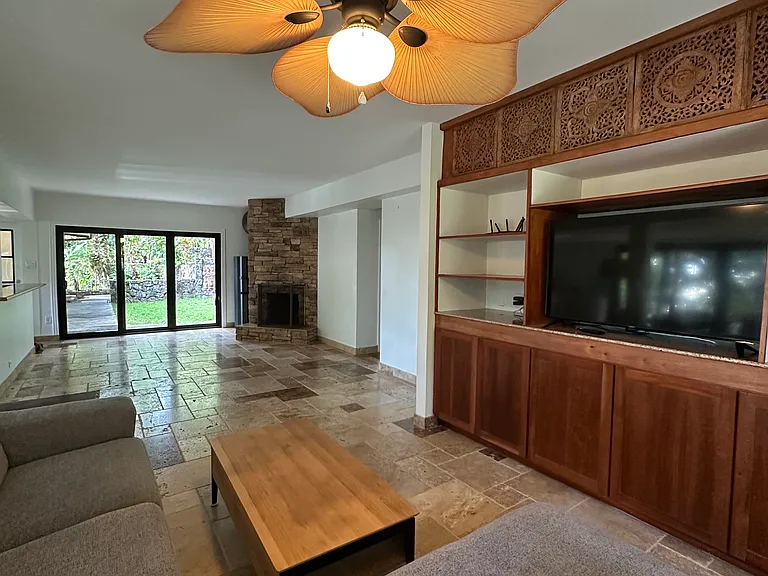 3657 Tantalus Dr — Photo 8