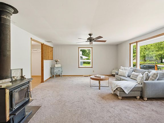 4th image of 5015 W Main St