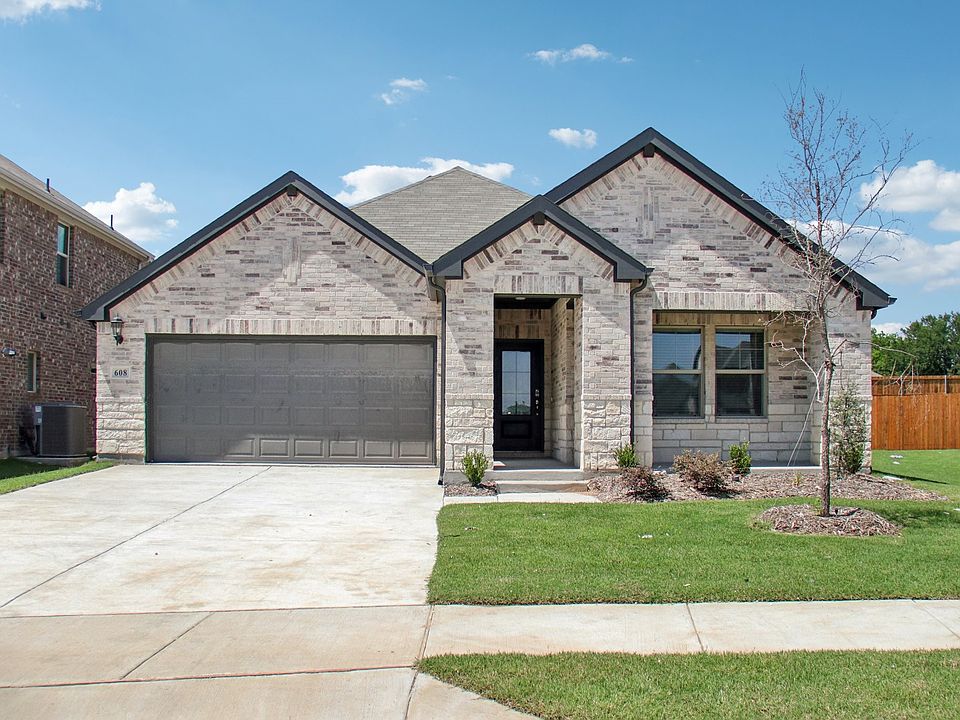 1st image of 608 Willet Dr