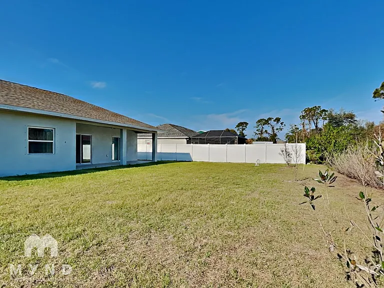 2194 Brancusi Ave — Photo 19