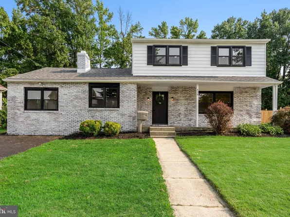 418 Kingston Dr, Cherry Hill, NJ 08034