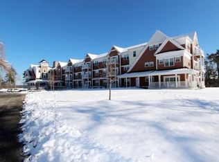 57 Long Point Rd #208, Lakeville, MA 02347