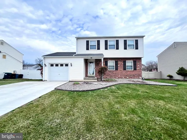 105 Pattie Dr, Newark, DE 19702