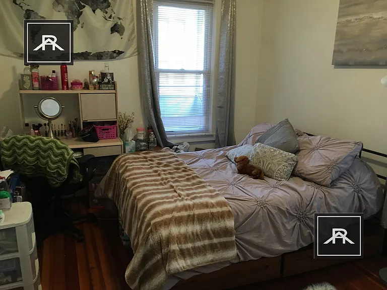 164 Kelton St #1 — Photo 8