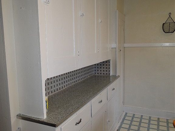 5th image of 550 Chenango St