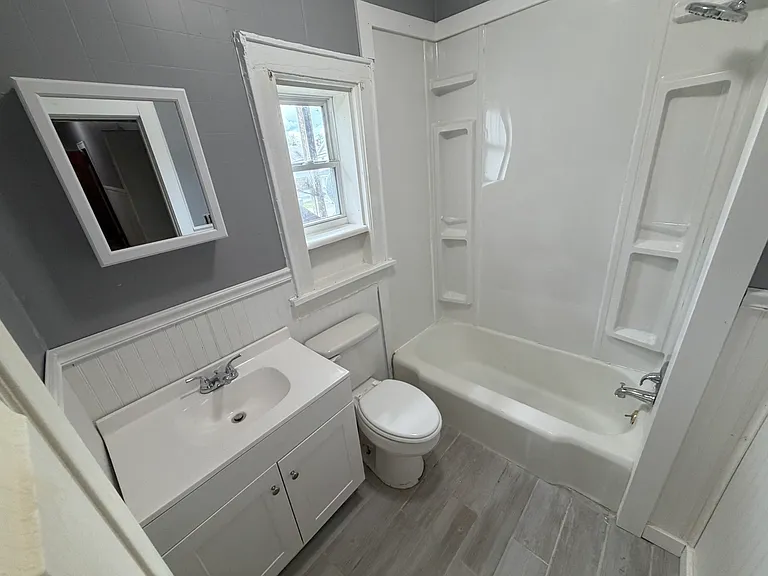 1621 Jackson St #2 — Photo 2