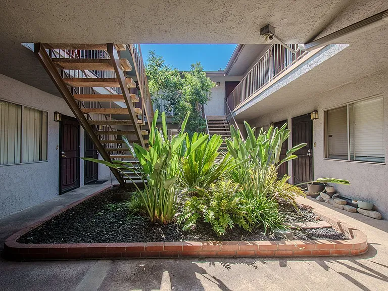 359 Obispo Ave. — Photo 2