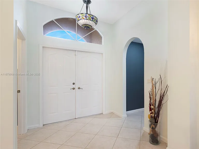 2549 Egret Lake Dr — Photo 9