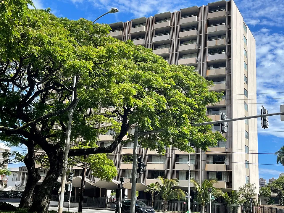 Punahou Circle Apartments