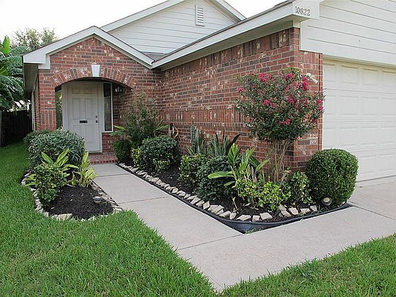 2nd image of 10822 Regal Manor Ln