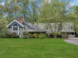 132 Cove Rd, Oyster Bay, NY 11771