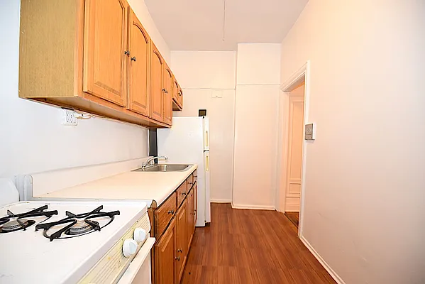 Rented by Keller Williams NYC | media 29