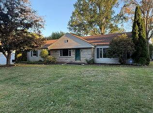 2520 Holgate Rd, Akron, OH 44313