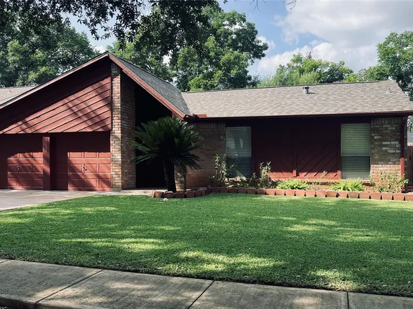 3115 Jenny Dr, Sugar Land, TX 77479