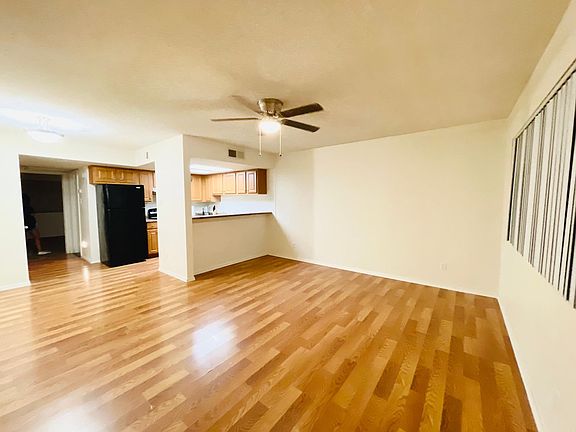 4th image of 3810 N Maryvale Pkwy #1