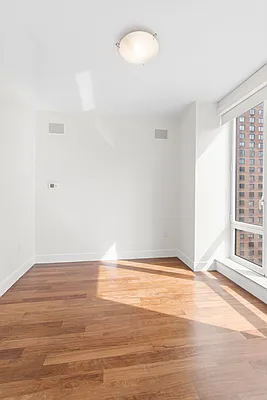 Rented by HomeDax Real Estate | media 21