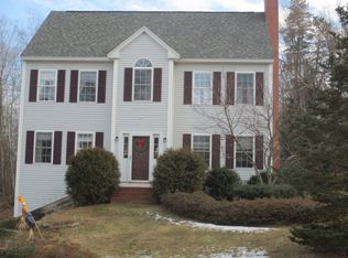 9 Feng Dr, Raymond, NH 03077
