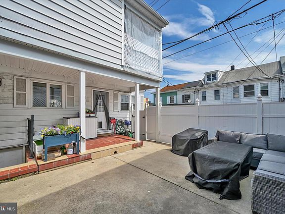 5th image of 100 W Cherry St