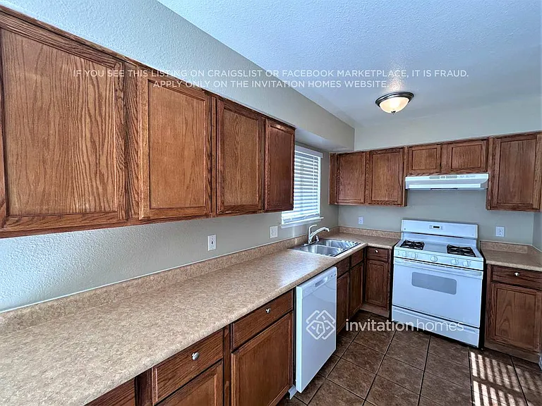 901 Calico Hills Ct — Photo 7