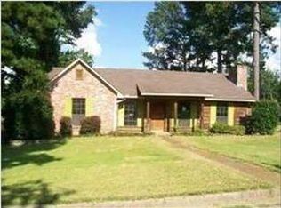 5800 Ferncreek Dr, Jackson, MS 39211