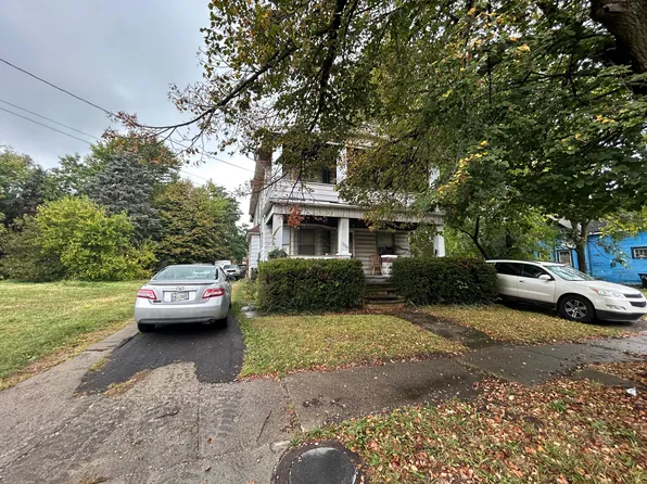 3720 E 61st St APT 2, Cleveland, OH 44105