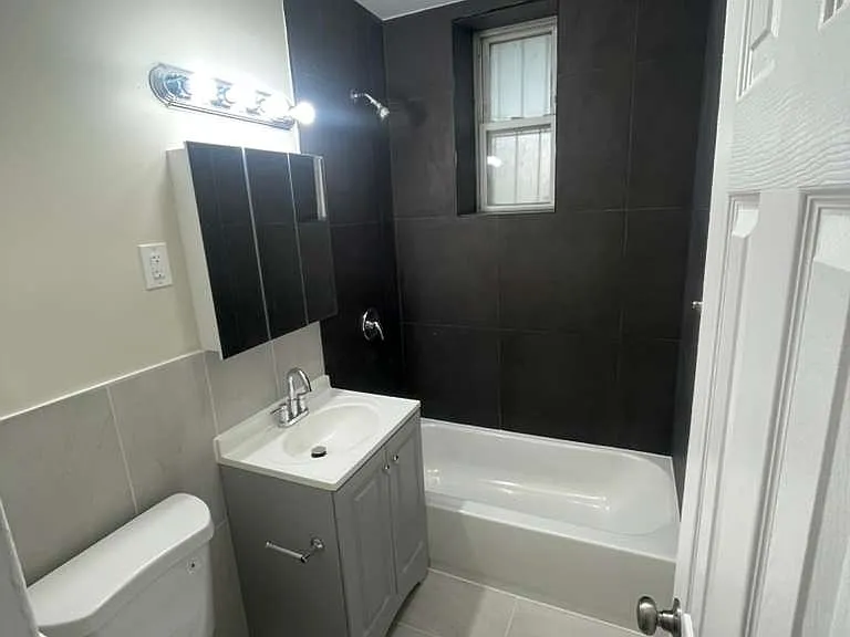 103 Chancellor Ave #B1 — Photo 7