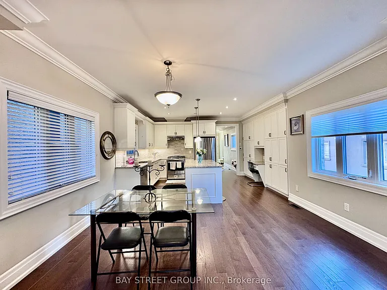1033 Shaw Dr — Photo 15