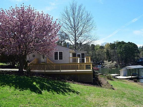 Beautiful Lake Home