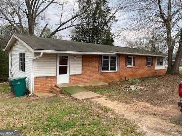 300 Staley St SE, Milledgeville, GA 31061
