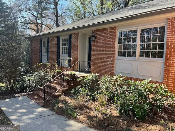 2160 Jay Ln SE, Smyrna, GA 30080