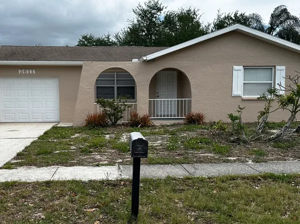 2611 Knoll St W, Palm Harbor, FL 34683