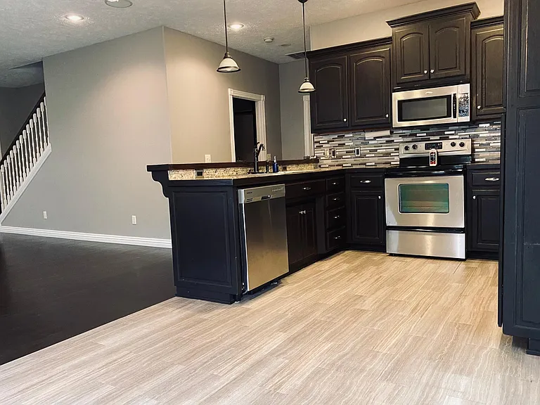 1344 N Vintage Ave — Photo 8