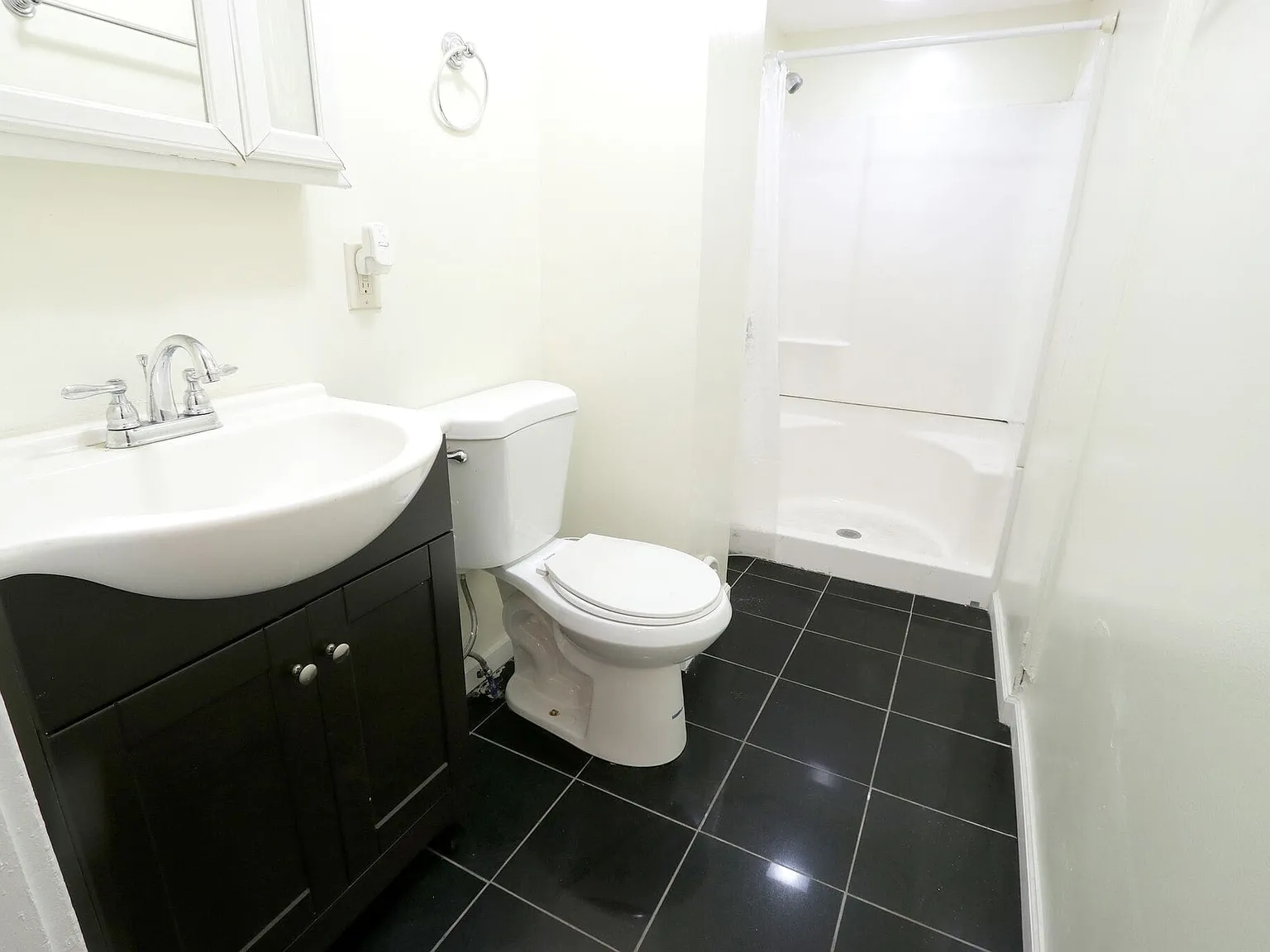 2319 East Genesee St - 2 — Photo 4