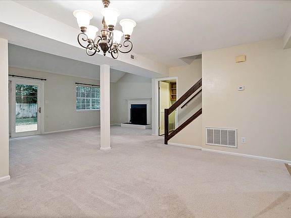 5th image of 232 Ashridge Ln
