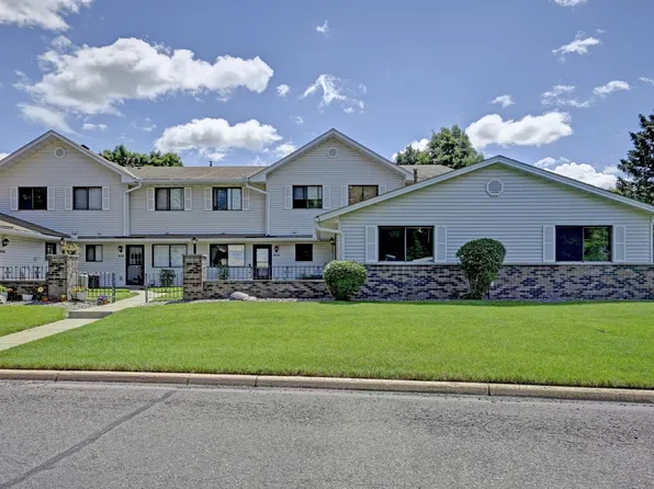 2602 Brookdale Ln N, Brooklyn Park, MN 55444