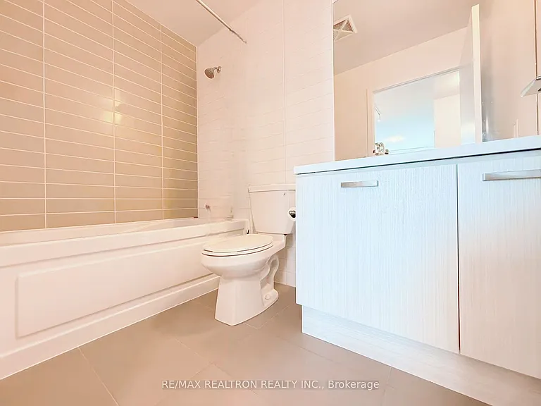 125 Redpath Ave #3212 — Photo 9
